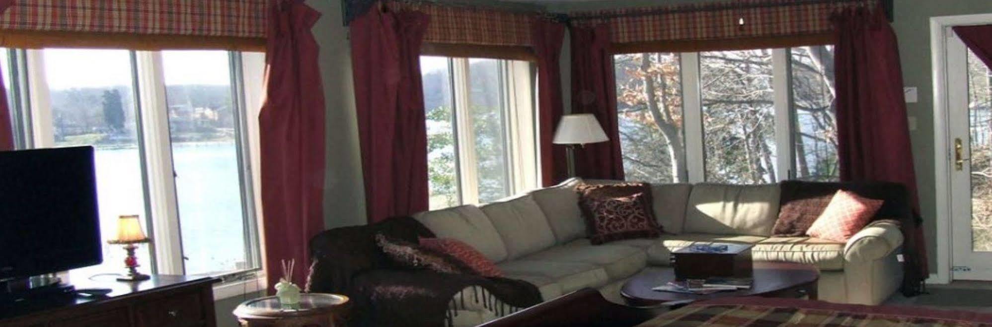 Laurel Grove Inn Riva Ngoại thất bức ảnh